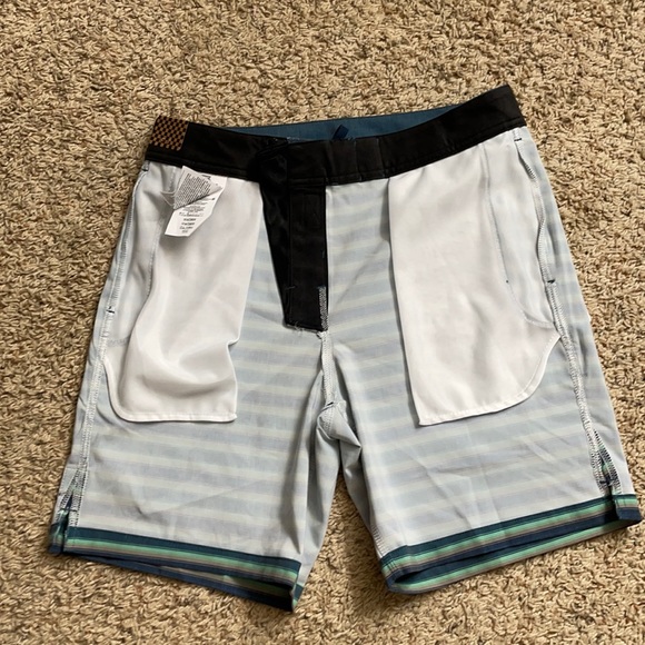 Vans men’s shorts striped 4 way stretch - Picture 8 of 11